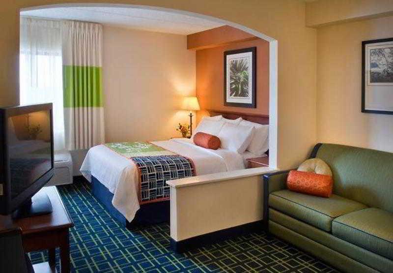 Fairfield Inn Manchester - Boston Regional Airport Εξωτερικό φωτογραφία